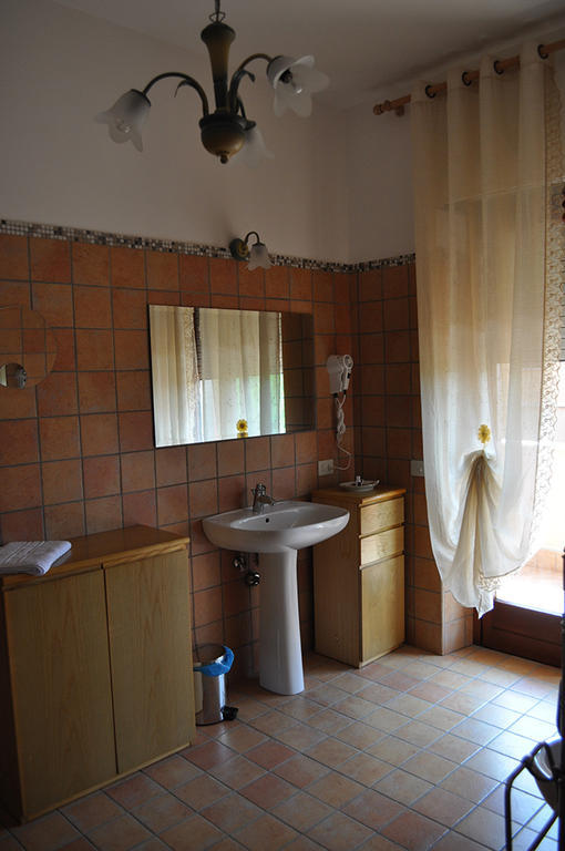 L' Aia Antica Bed & Breakfast Veroli Cameră foto